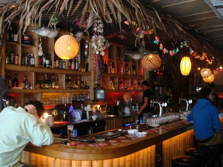 TIKI BAR